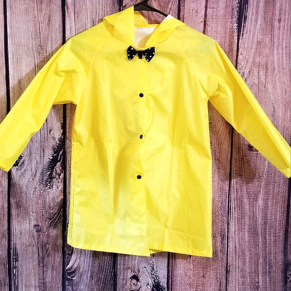 💛yellow raincoat💛